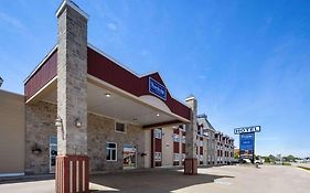 Travelodge By Wyndham Roberval Exterior photo