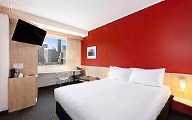 Hotel ibis Sydney Darling Harbour Exterior photo