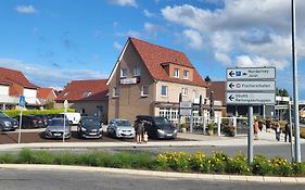 Hotel Pension Am Hafen Norddeich  Exterior photo