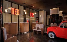 Hotel Radisson Red Belgrad Exterior photo