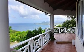 Cozy Private Room Retreat Ac, Near Airport, Beach And Dining A Quiet Escape Vieux Fort St. Lucia Exterior photo