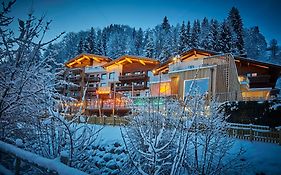 THOMSN-Alpine Rock Hotel Saalbach Exterior photo