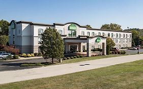 Hotel Wingate By Wyndham Parkersburg - Vienna Exterior photo