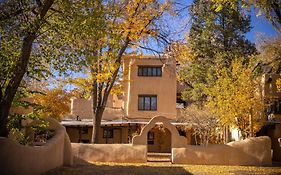 Sagebrush Inn&Suites Taos Exterior photo