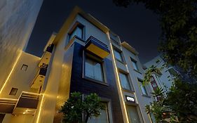 Townhouse Tipsyy Inn 16 Gurgaon Exterior photo