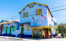 Historic Mardi Gras Inn New Orleans Exterior photo