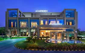 Hotel Le Meridien Nagpur Exterior photo