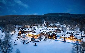 Hotel Fairmont Le Chateau Montebello Exterior photo