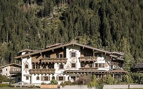 Apparthotel Veronika Mayrhofen Exterior photo