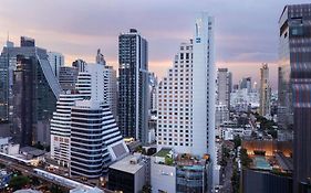 Hotel Radisson Blu Plaza Bangkok Exterior photo