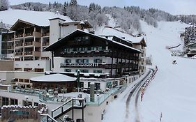 Stammhaus Wolf im Hotel Alpine Palace Saalbach Exterior photo