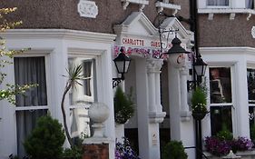 Charlotte Guest House London Exterior photo