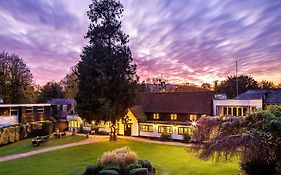 Mercure Box Hill Burford Bridge Hotel Dorking Exterior photo