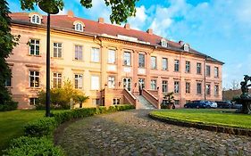 Schlosshotel Rühstädt Garni - Natur&Erholung an der Elbe Exterior photo