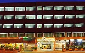 Hotel Ohris Baseraa Hyderabad Exterior photo