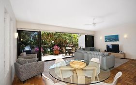 Villa Inviting Balcony, Tranquility By The Beach Noosa Heads Exterior photo