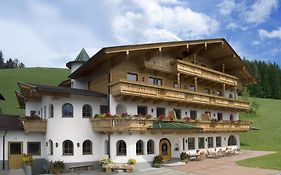 Hotel Alpenkönig Zell am Ziller Exterior photo