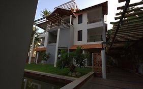 Hotel Thanal At The Oceans Edge Varkala Exterior photo