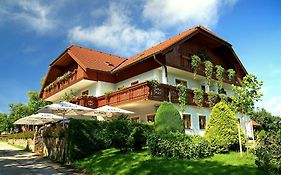 Hotel Landgasthof Spitzerwirt Sankt Georgen im Attergau Exterior photo