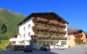 Hotel Pension St. Leonhard St. Leonhard im Pitztal Exterior photo