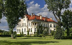 Bed and Breakfast Palac Brzezno Spa & Golf Oborniki Śląskie Exterior photo