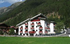 Sporthotel Bergheim Sölden Exterior photo