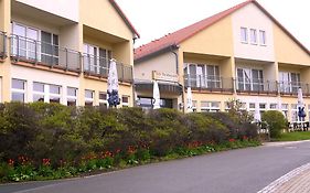 Hotel Am Heidepark Dippoldiswalde Exterior photo