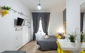 Bed and Breakfast Dormi A Roma Exterior photo