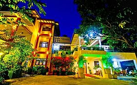 Thilaka City Hotel Anuradhapura Exterior photo