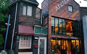 Come On Guesthouse Myeongdong Seoul Exterior photo