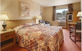 Hotel Super 8 By Wyndham Kingston Room photo