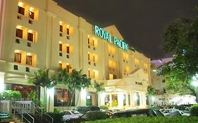 Royal Pacific Hotel Bangkok Exterior photo