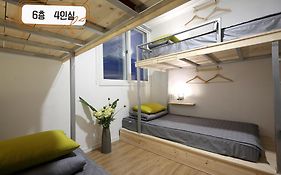 First Guest House - Hostel Busan Exterior photo
