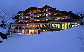Hotel Bellevue Obergurgl Room photo