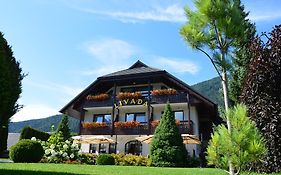 Bed and Breakfast Penzion Livada Kranjska Gora Exterior photo