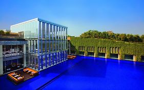 Hotel The Oberoi Gurgaon Exterior photo