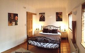 Bed and Breakfast Tanglewood Gatwick Bed & Breakfast Crawley  Room photo