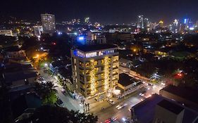 Premiere Citi Suites Cebu Stadt Exterior photo