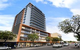 Aparthotel Vision On Morphett Adelaide Central Exterior photo