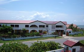 Almond Tree Guest House Elmina Exterior photo