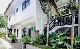 Serviced Apartments By Eco Hotel Boracay Balabag  Exterior photo