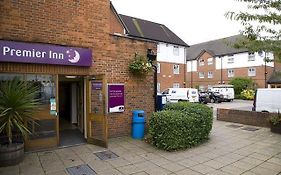 Premier Inn London London Borough of Harrow Exterior photo