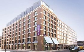 Premier Inn London Southwark - Tate Modern Exterior photo