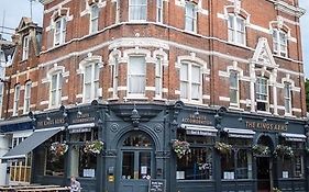 Bed and Breakfast The Kings Arms London Exterior photo