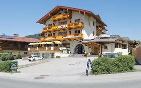 Hotel Schneeberger Superior Niederau Exterior photo