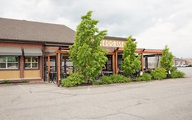 Hotel-Resto-Bar Le Journel Saint-Joseph-de-Beauce Exterior photo