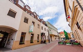 Hotel Penzion Atlas Liptovský Mikuláš Exterior photo