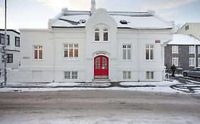 Skolabru Guesthouse Reykjavík Exterior photo