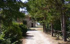 Gasthaus Guinzano Gubbio Exterior photo