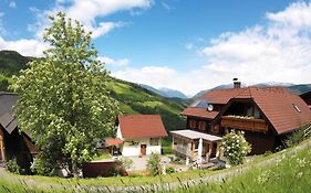 Hotel Sportbauernhof - Gasthaus Hochalmblick Krems in Kaernten Exterior photo